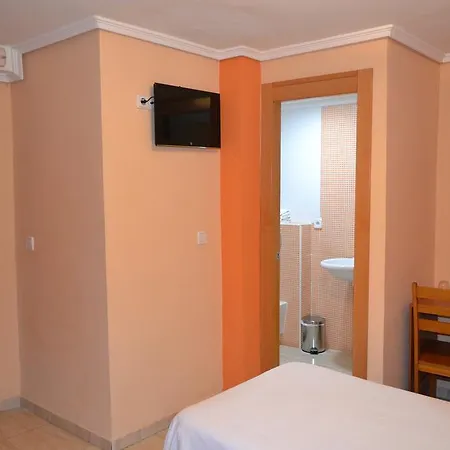 ゲストハウス Dos De Mayo