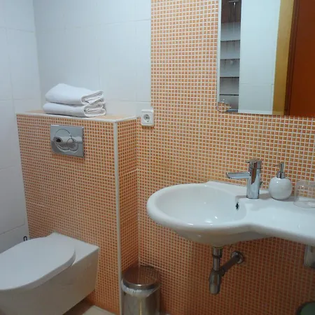 Dos De Mayo ゲストハウス パテルナ