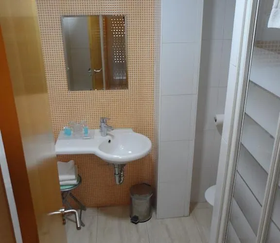 Dos De Mayo Gasthuis *