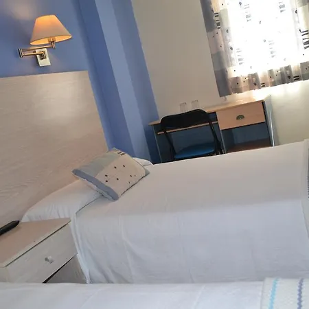 בית הארחה Dos De Mayo *