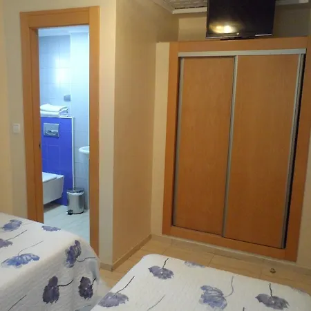 Guest house Dos De Mayo *