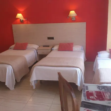 בית הארחה Dos De Mayo פאטרנה