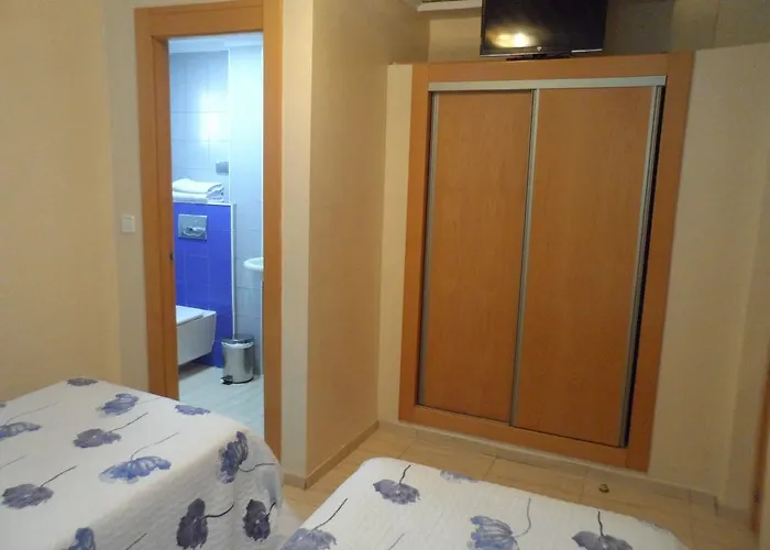 Pensión Dos De Mayo *